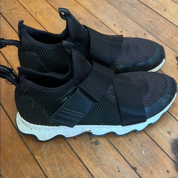 Sorel Shoes - Sorel black ankle sneakers